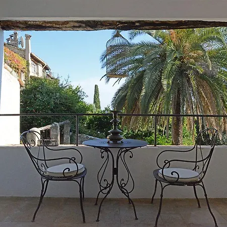 Chateau Le Cagnard 4*