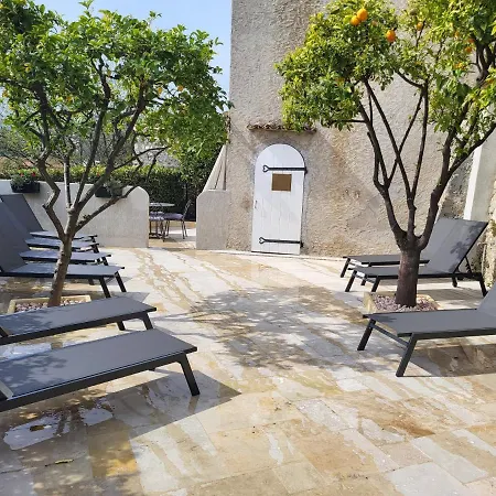 Chateau Le Cagnard Hotel 4*