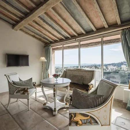 Chateau Le Cagnard 4* Кань-сюр-Мер