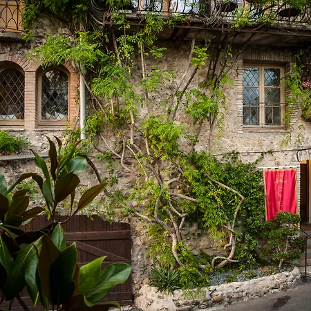 Chateau Le Cagnard Hotel 4*