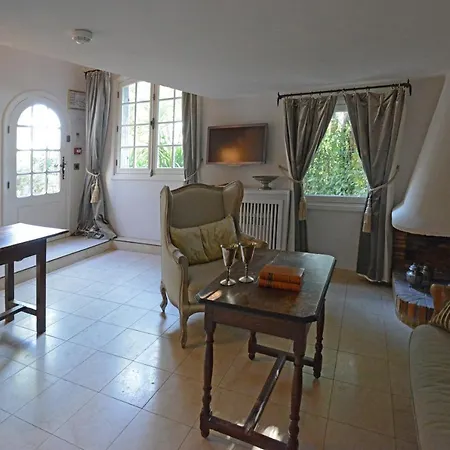 Chateau Le Cagnard 4*