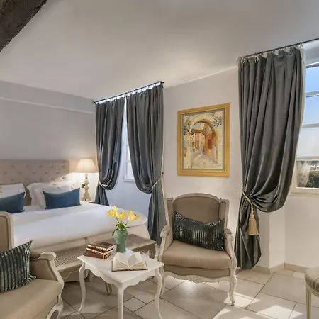 Hotel Chateau Le Cagnard 4*