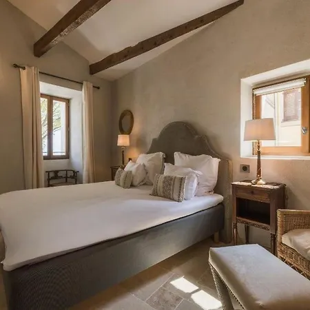 Chateau Le Cagnard Hotel