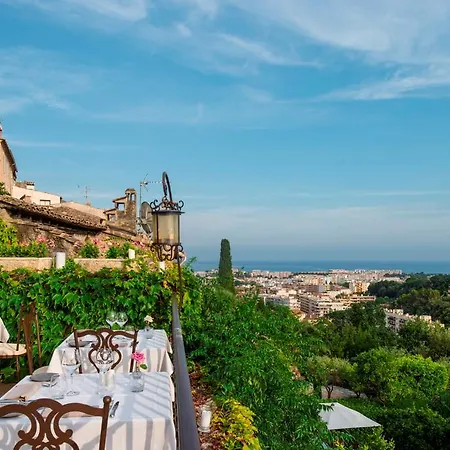 Chateau Le Cagnard 4*